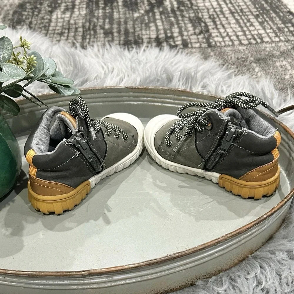 Cat & Jack Gray Lace Up Shoes‎ Size 6 Toddler
